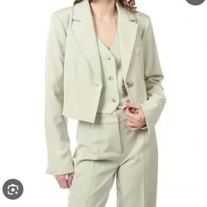 Avec Les Filles x BAGATELLE Stretch Crepe Cropped Blazer Sage Green Womens XS